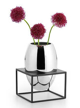 Load image into Gallery viewer, BASE METAL VASE (S)